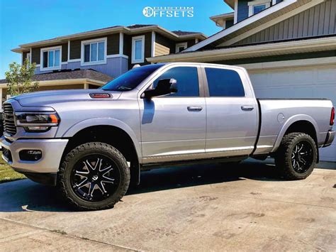 2020 Ram 3500 With 22x10 18 Fuel Hammer And 35125r22 Suretrac Wild