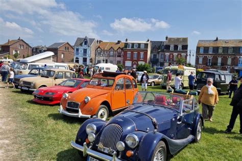 Un Grand Embouteillage Comme Un Air De Vacances Mers Les Bains