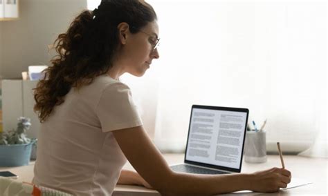 contoh artikel ilmiah populer singkat beragam topik