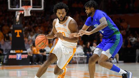 Jahmai Mashack Leads Tennessee Basketball In Win Vs Florida Gulf Coast