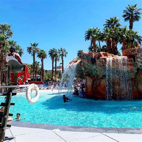 4 Rio Las Vegas Pools: Hours, Prices