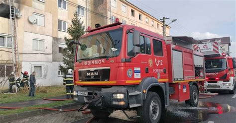 Explozie Urmat De Incendiu Ntr Un Bloc Din Arge Ziarul Arge Ul