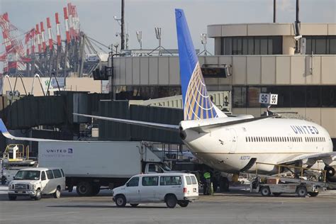 Spirit Airlines, JetBlue Fight Back Against United's Newark Airport ...