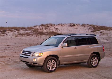 Toyota Highlander Information And Photos Momentcar