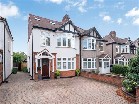 3 Bed Semi Detached House For Sale In Avery Hill Road New Eltham