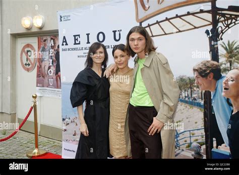 Sophie Rois Nicolette Krebitz Und Milan Herms Bei Der Premiere Von A E