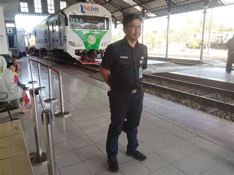 Medikom Online PT KAI Daop II Bandung Gelar Bakti Sosial Di Stasiun