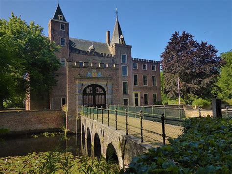 Slot Haamstede Het Slot Haamstede Is Een Oud Kasteel D Flickr