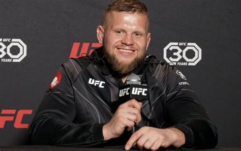 Ufc Marcin Tybura Doceniony Jest Awans Polaka W Oficjalnym Rankingu