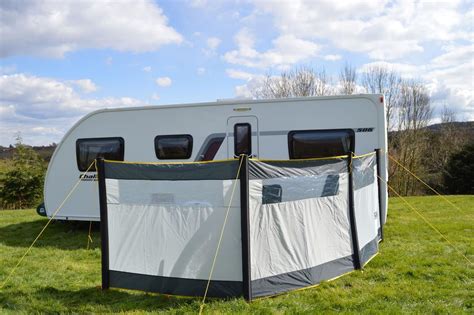 MAYPOLE 3 PANEL INFLATABLE AIR WINDBREAK BLOW UP CAMPING CARAVAN WITH