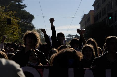 Corteo Nazionale Dei Metalmeccanici A Roma Orari Percorsi E Impatti