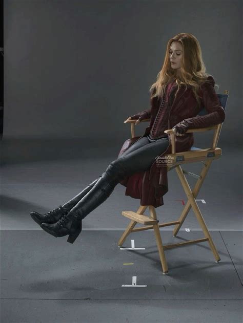 Marvel Bts Elizabeth Olsen As Wanda Maximoff Em 2024 Feiticeira