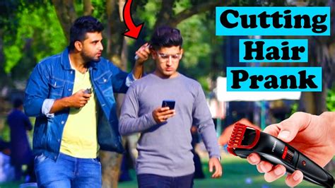 Cutting People S Hair Prank Pranks In Pakistan Humanitarians Mini