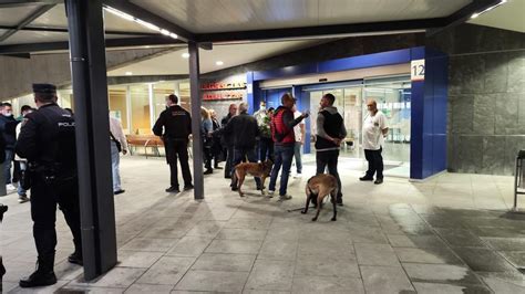 La Policía Nacional Busca Al Autor De La Falsa Amenaza De Bomba Del Huca De Oviedo La Nueva España