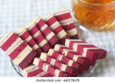 Kek Lapis Sarawak Sarawak Layered Cake Stock Photo 660178678 | Shutterstock