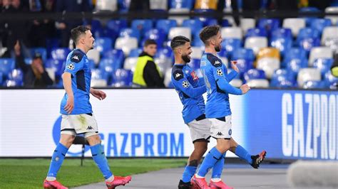 Napoli Tutti Negativi I Tamponi Dei Calciatori Azzurri