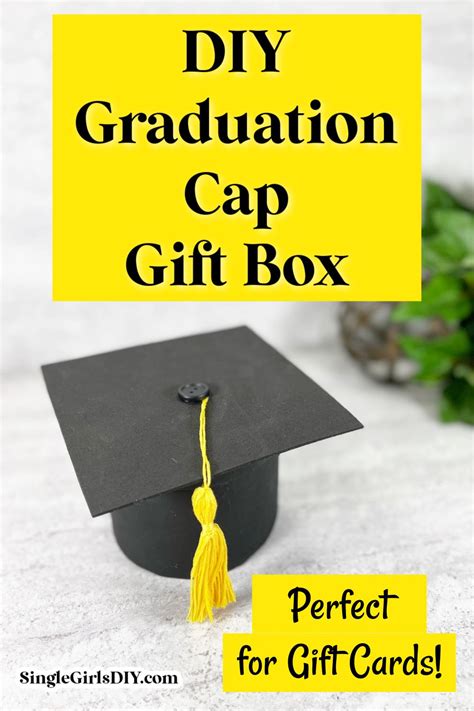 Graduation Cap Gift Box