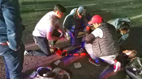 Dos Personas Lesionadas Al Derrapar Motocicleta En Tetla