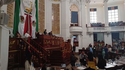 Por sexta vez Morena revienta la sesión en el Congreso cuando el PAN