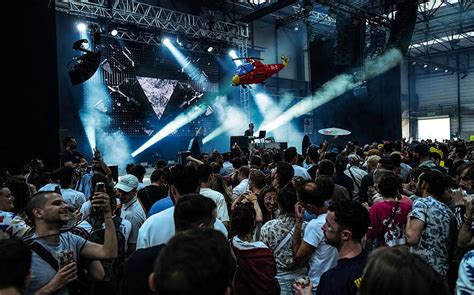 Nuits sonores à Lyon plus de 100 000 festivaliers au rendez vous