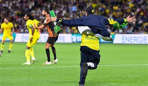 Fc Nantes La Tribune Loire Ferm E Contre Montpellier Sport La