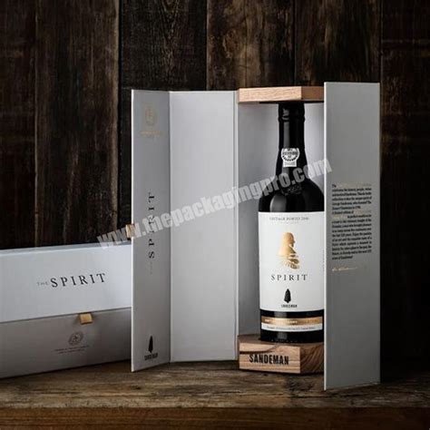 Customize Luxury Rigid Cardboard Liquor Wine Set Packaging Box