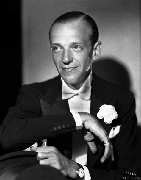 Fred Astaire Slightly Smiling In Portrait Photo Print 8 X 10