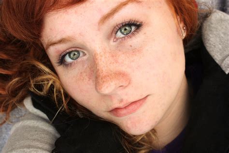 Red hair, green eyes and freckles! : r/PrettyGirls