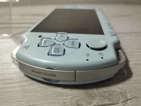 PlayStation Portable SONY PSP 2000 SLIM Felicia Blue 32GB 40 Ігор 3