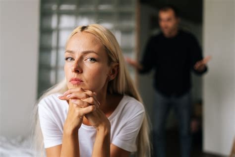 30 Patterns Of Female Narcissist Cheating How To Deal With It