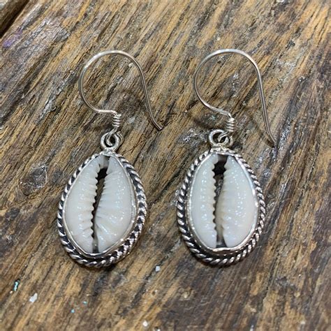 925 Sterling Silver Cowry Shell Earrings Etsy