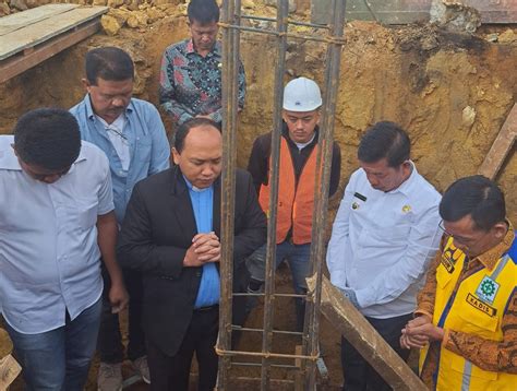 Peletakan Batu Pertama Pembangunan Kantor Camat Purba Bupati