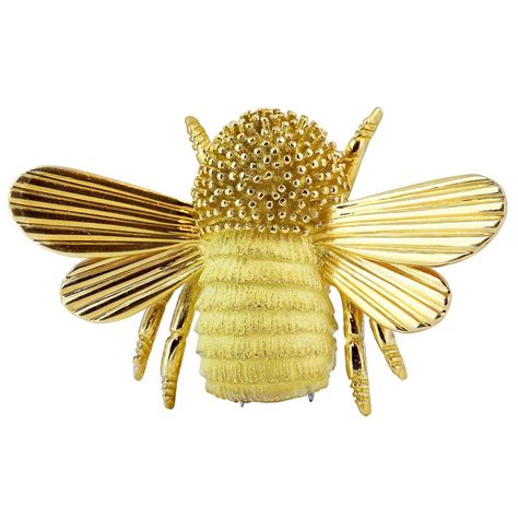 Gold Engraved Bee Brooch For Sale At 1stdibs