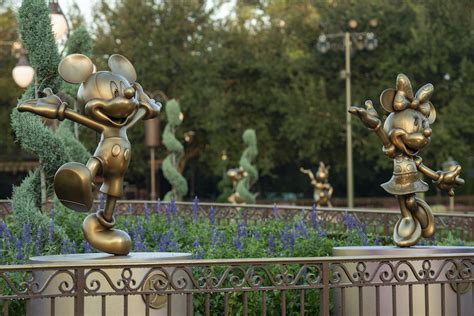 First Magic Kingdom Fab Character Statues Unveiled Wdw Magazine