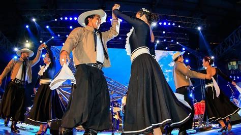 De Agosto D A Del Folclore Argentino El Nacional De Matanza