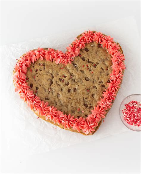 Valentines Heart Cookie Cake No Pan Needed Design Eat Repeat