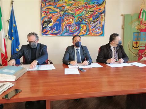 Crotone Si Riunito Il Consiglio Provinciale Presentate Le Linee