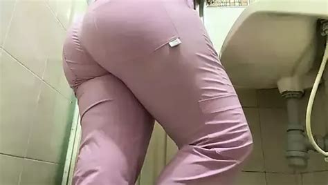 Camara Amateur Graba Enfermera Meando En Ba O Publico Xhamster