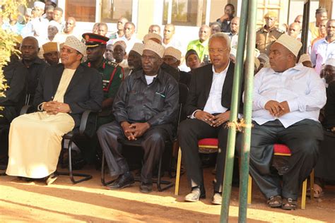 RAIS JAKAYA MRISHO KIKWETE ASHIRIKI MZISHI YA SHEIKH MUFTI ISSA