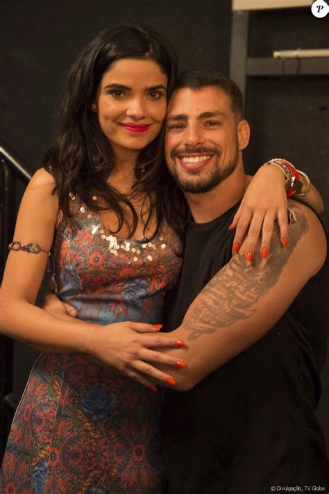 Toia Vanessa Giácomo e Juliano Cauã Reymond se casam na novela A