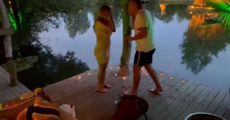 Romantic Marriage Proposal Goes Viral After Unexpected Outcome Ring