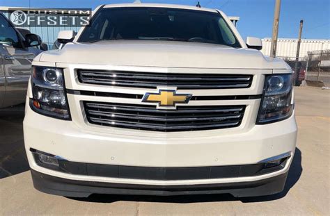 2015 Chevrolet Tahoe With 24x10 30 Niche Elan And 29535r24 Nankang Sp