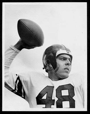 HALL OF FAME GREAT OTTO GRAHAM CLEVELAND BROWNS QUARTERBACK 8X10 PHOTO ...