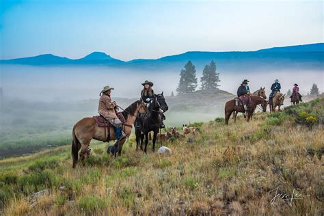 Before the round up cowboy meeting | Wyoming | USA | Photos by Jess Lee