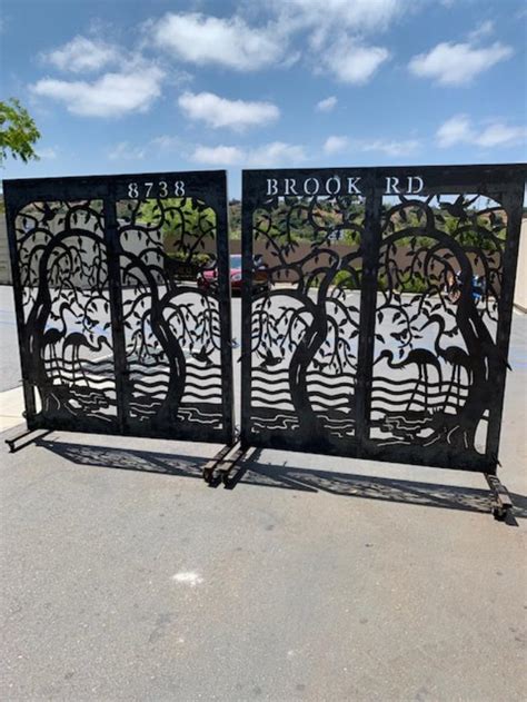 Custom metal gates for driveways: Personalize Your Entrance