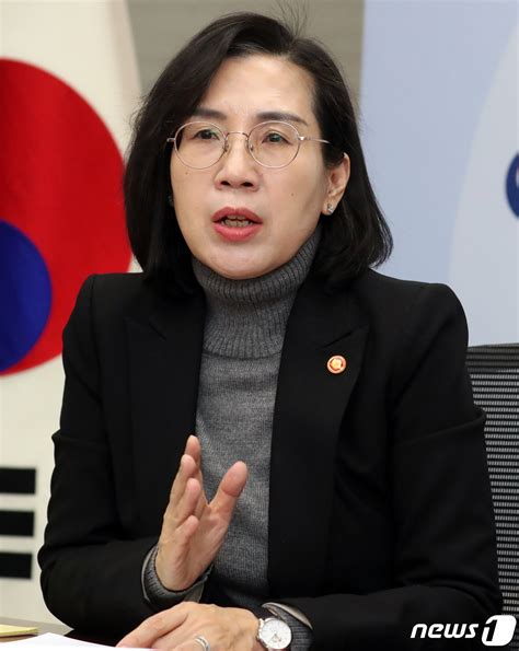 인터뷰 김현숙 여성가족부 장관 네이트 뉴스