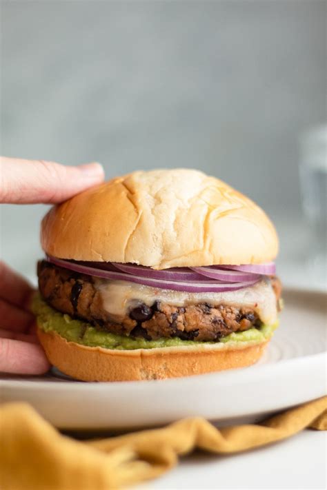 Chipotle Black Bean Burgers