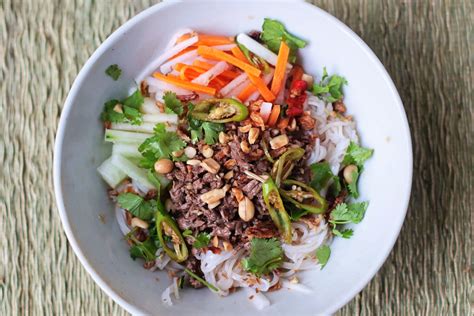 Vietnamese Beef And Noodle Salad Bun Bo Xao