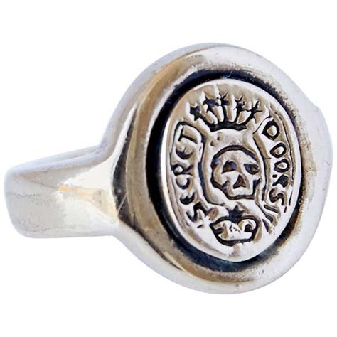 Antique Memento Mori Skull Ring At 1stdibs Antique Skull Ring