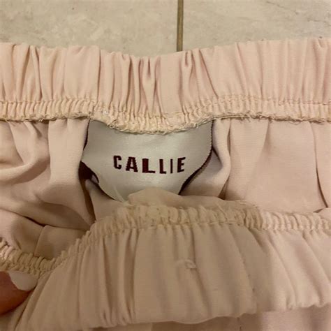 Callie Nude Cullotes Fesyen Wanita Pakaian Wanita Bawahan Di Carousell